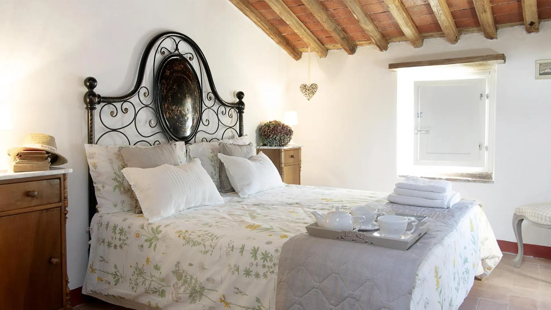 Apartment Rustico Toscano A Camaiore