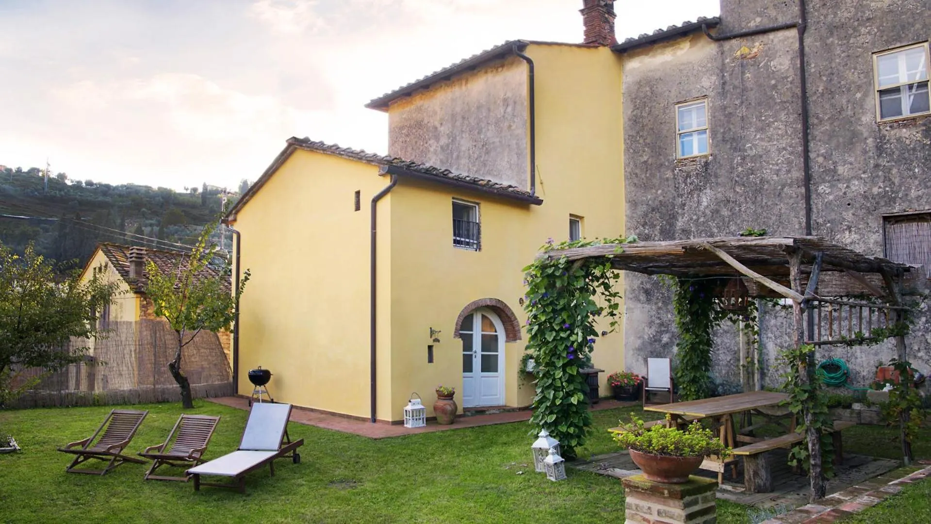 Rustico Toscano A Camaiore 0*,  Italy