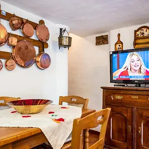 Appartamento La Casetta Di Raffaello, Camaiore